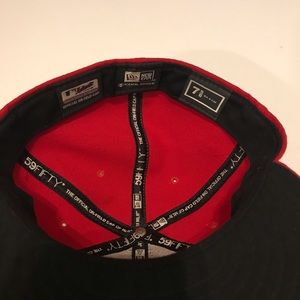 New Era Accessories - NICE Texas Rangers MLB Major League Baseball 7 5/8 New Era Accessories - NICE Texas Rangers MLB Major League Baseball 7 5/8